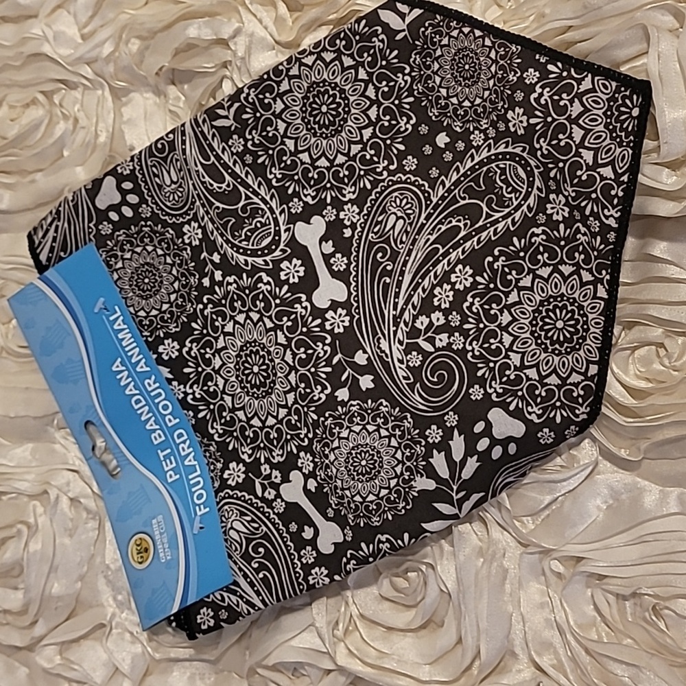 Dog Bandana Handkerchief New.